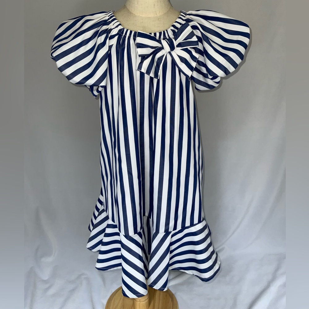 EUC Habitual SZ 6X navy blue and white striped dress